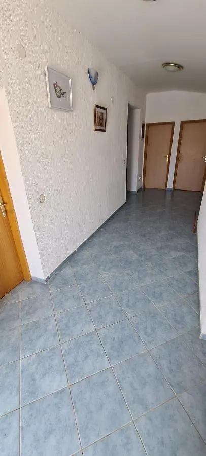 Apartments Hugo Malinska