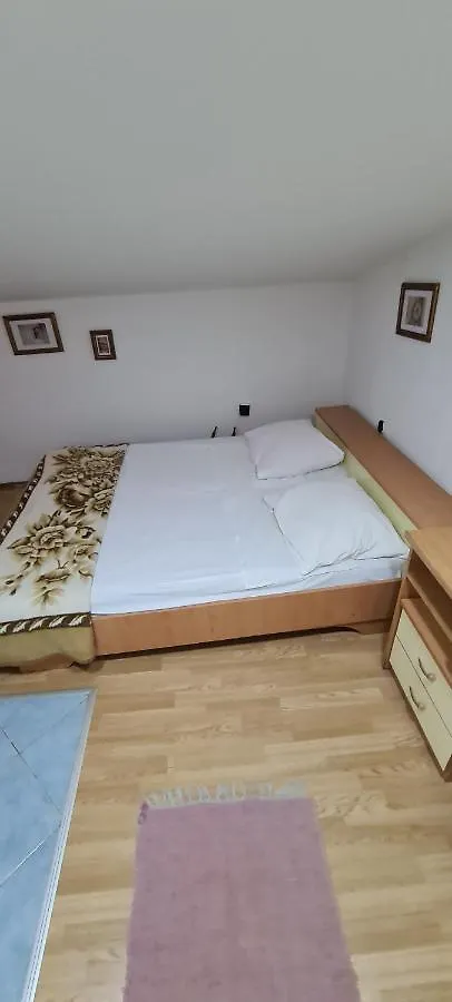 Apartments Hugo Malinska Croazia