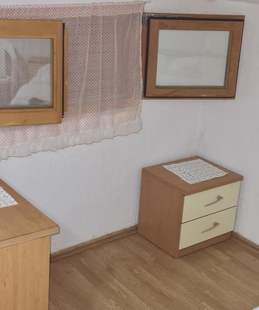 Apartments Hugo Malinska Croazia