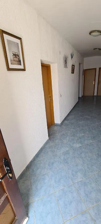 Apartments Hugo Malinska